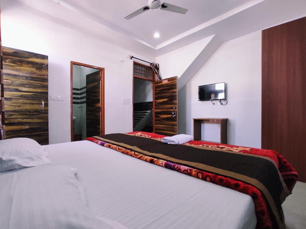 Hotel Yolo- Chandīgarh Εξωτερικό φωτογραφία