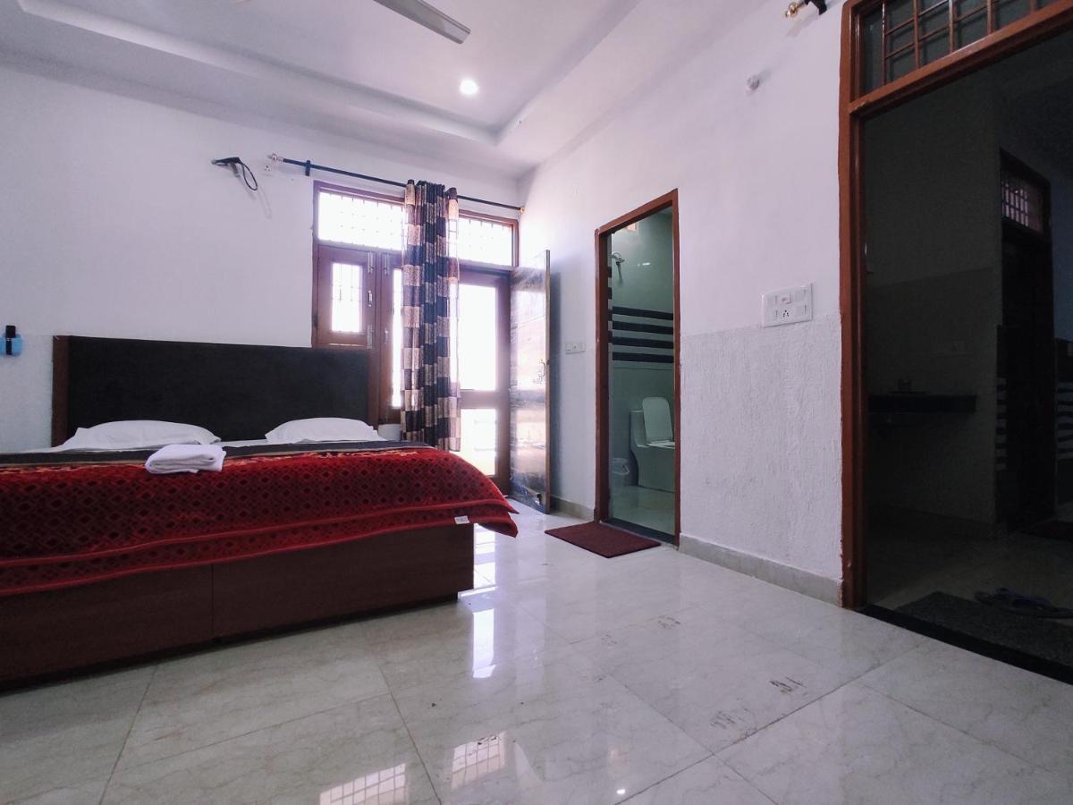 Hotel Yolo- Chandīgarh Εξωτερικό φωτογραφία