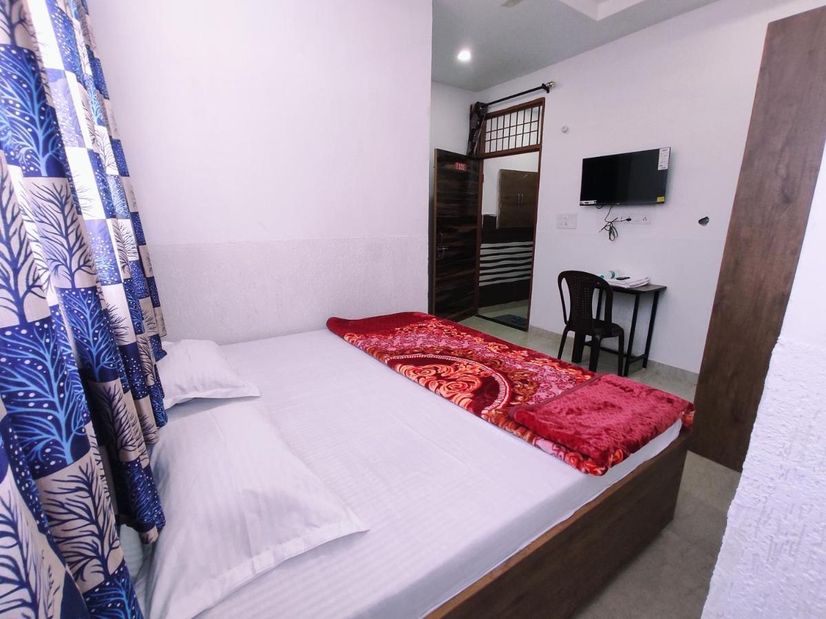 Hotel Yolo- Chandīgarh Εξωτερικό φωτογραφία