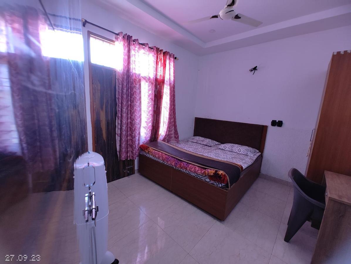 Hotel Yolo- Chandīgarh Εξωτερικό φωτογραφία