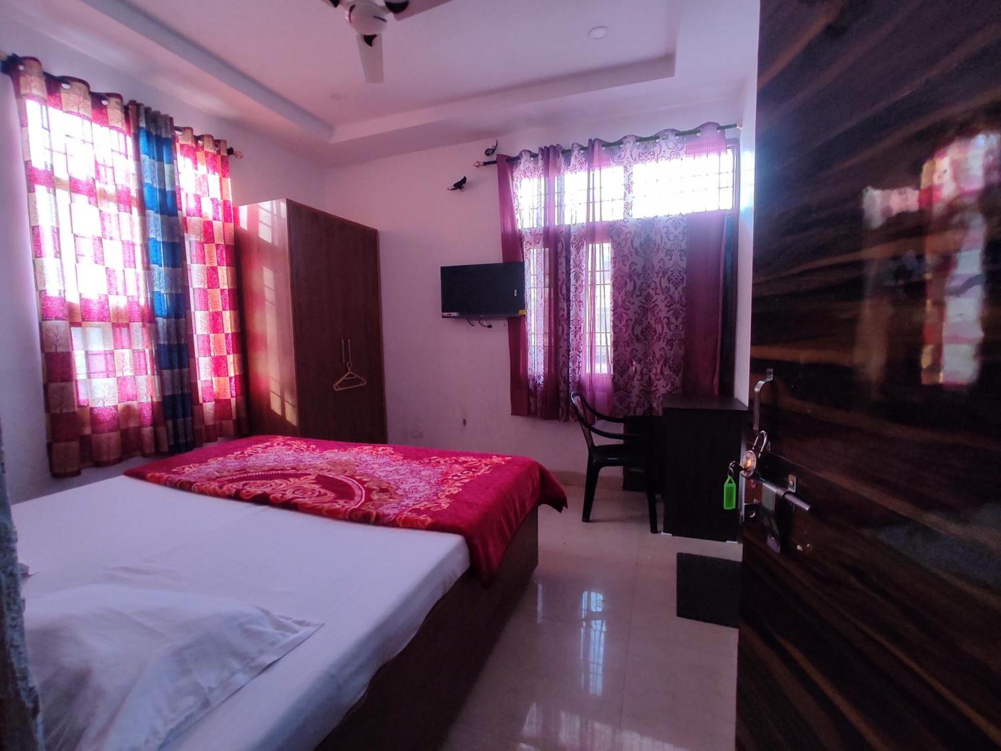 Hotel Yolo- Chandīgarh Εξωτερικό φωτογραφία