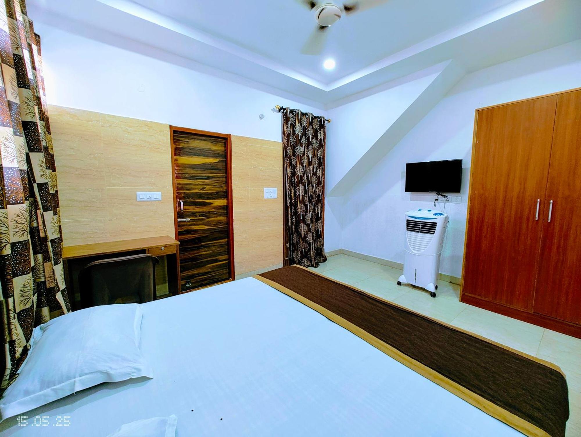 Hotel Yolo- Chandīgarh Εξωτερικό φωτογραφία