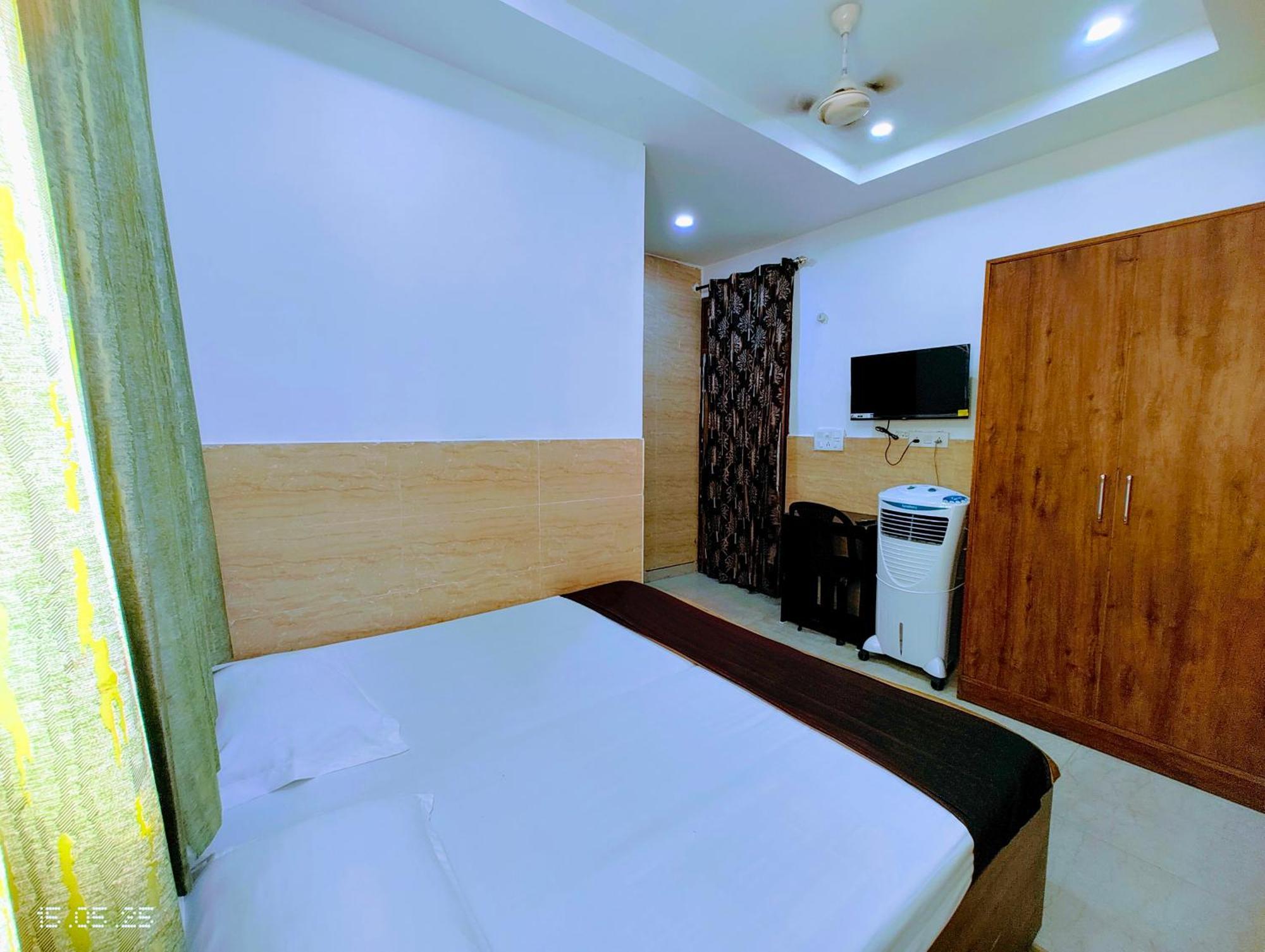 Hotel Yolo- Chandīgarh Εξωτερικό φωτογραφία