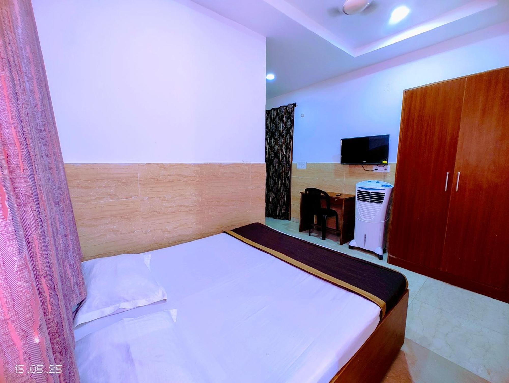 Hotel Yolo- Chandīgarh Εξωτερικό φωτογραφία