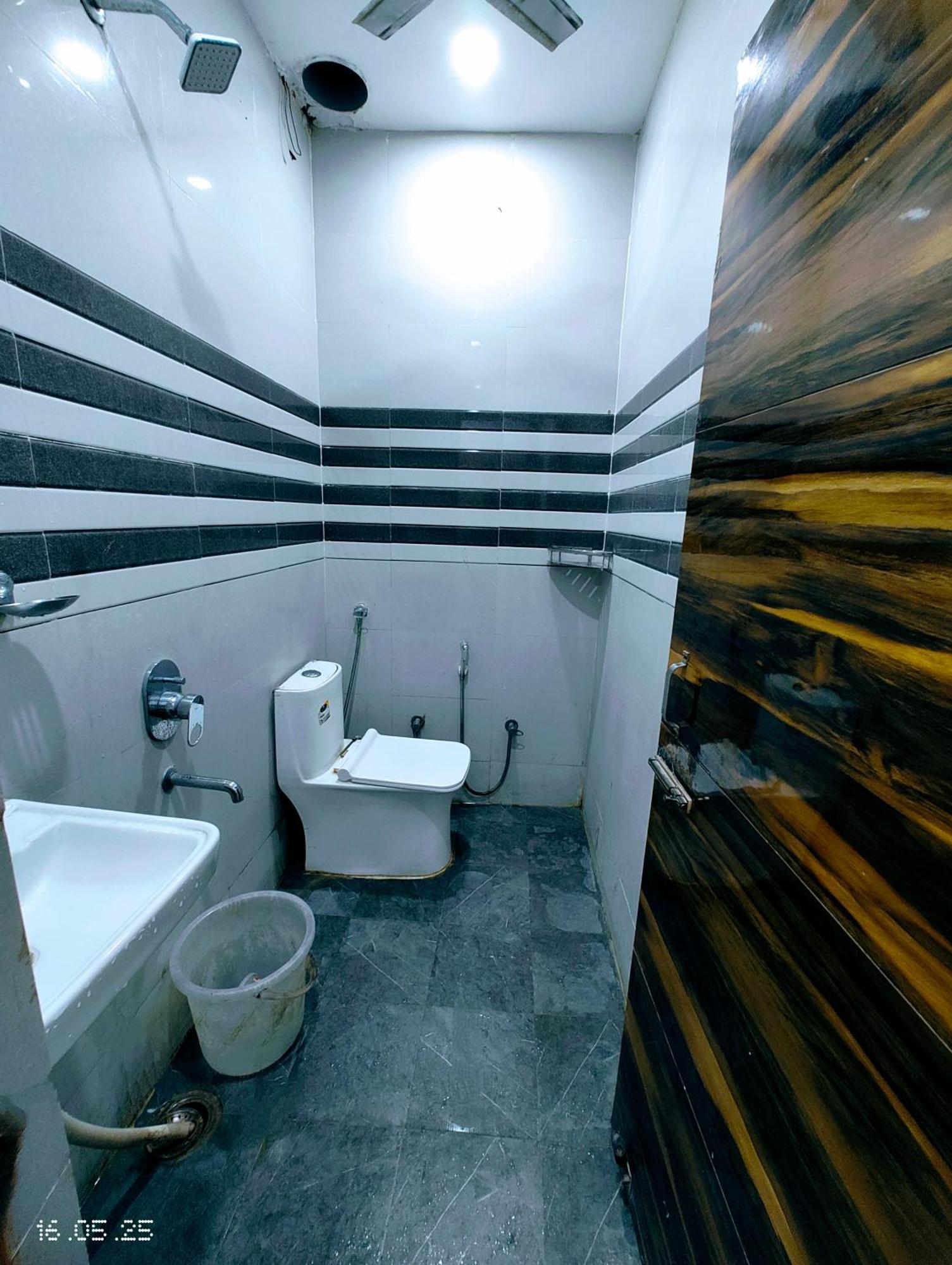 Hotel Yolo- Chandīgarh Εξωτερικό φωτογραφία